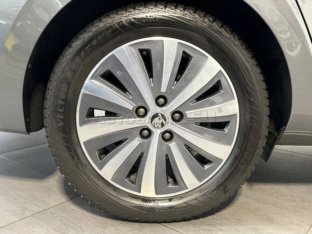 Škoda Superb Combi 2.0 TDI SCR Ambition DSG