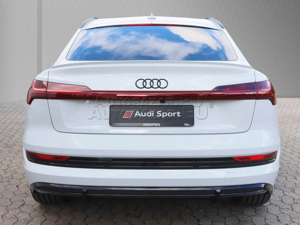 Audi e-tron 50 quattro Sportback S line
