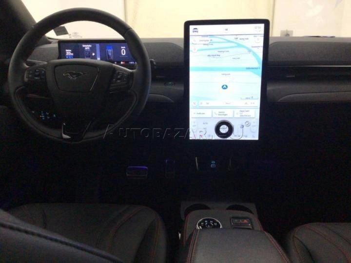 Ford Mustang Mach-E 75,7kWh AWD STD