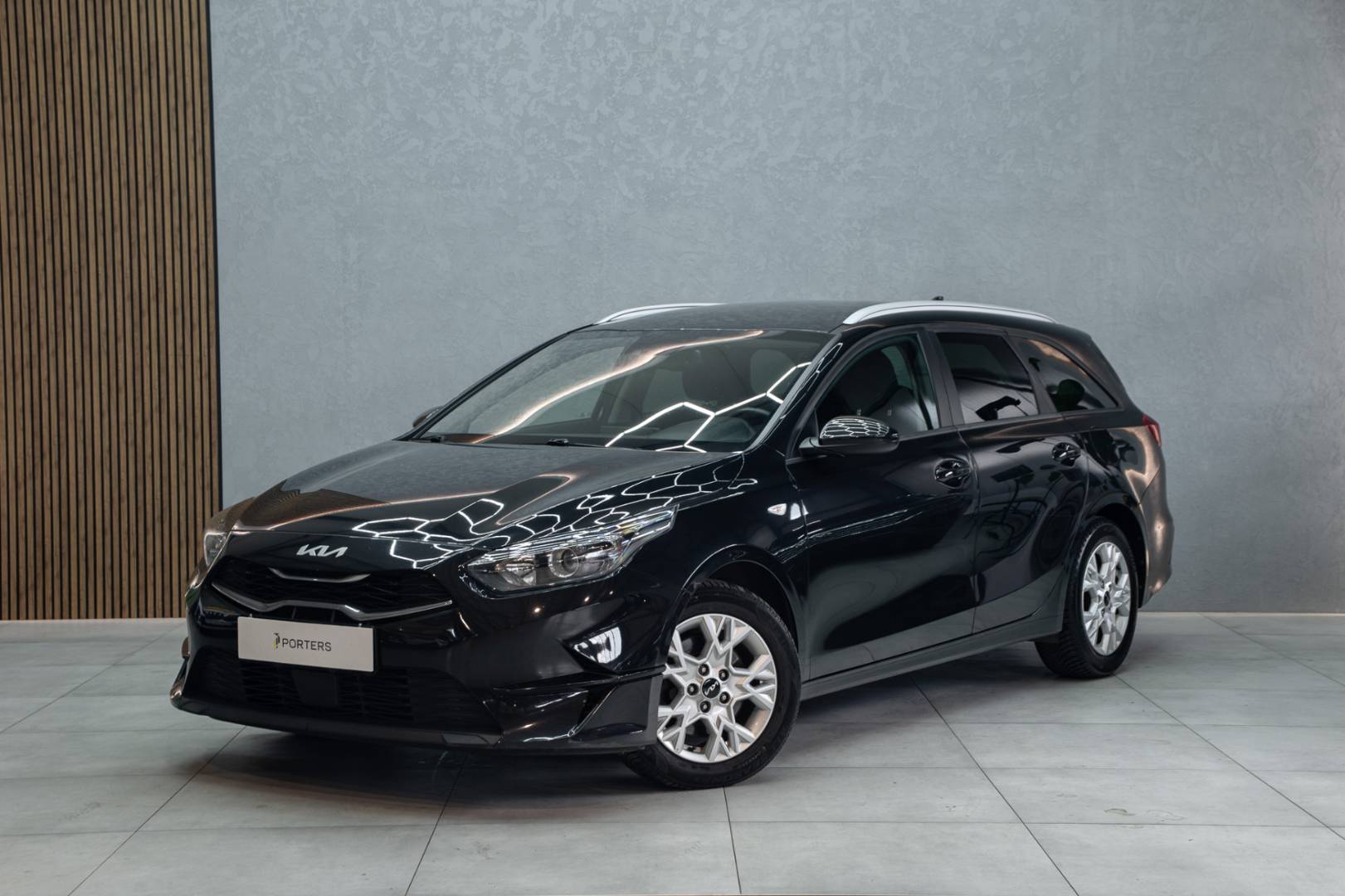 Kia Ceed SW 1.6 CRDi MHEV Platinum A/T