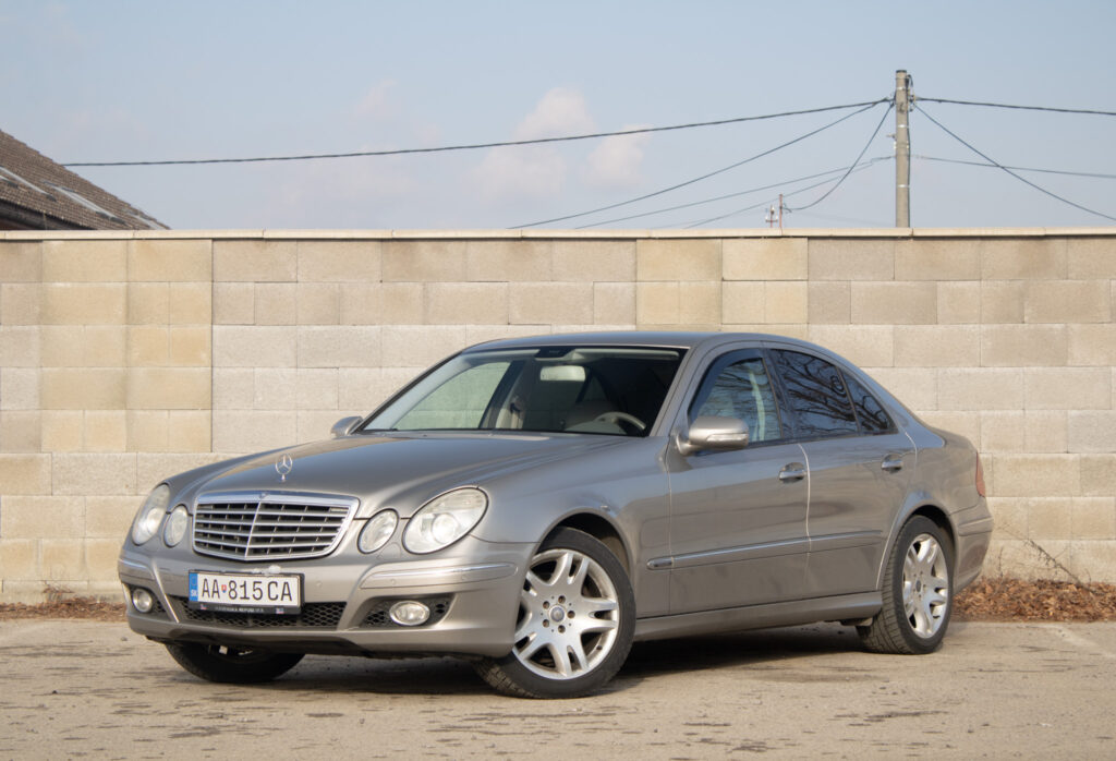 Mercedes E trieda