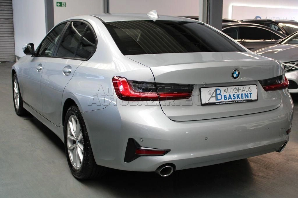 BMW rad 3 320d xDrive A/T