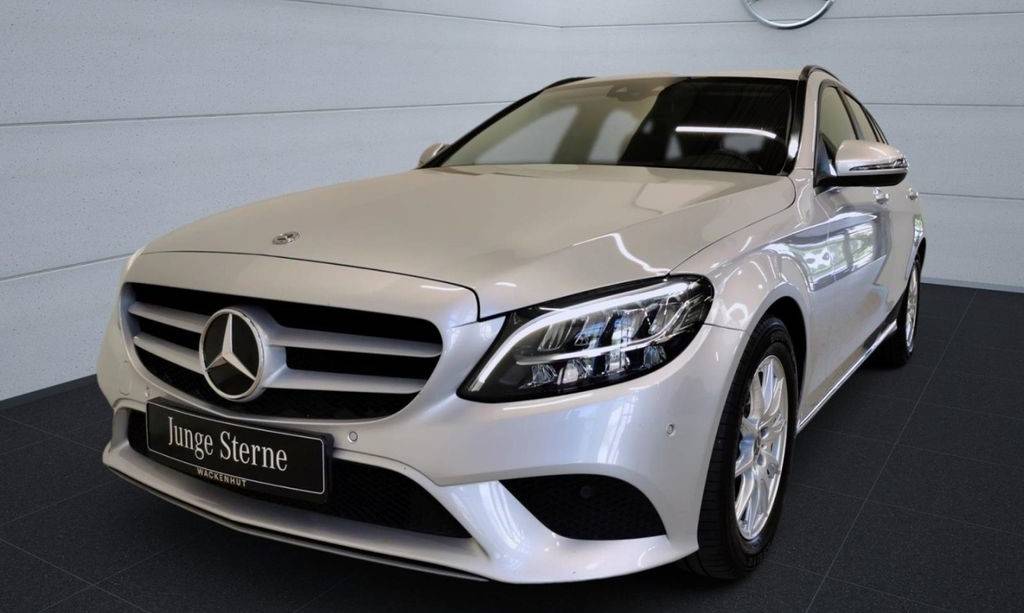 Mercedes-Benz C trieda Kombi 220 d A/T