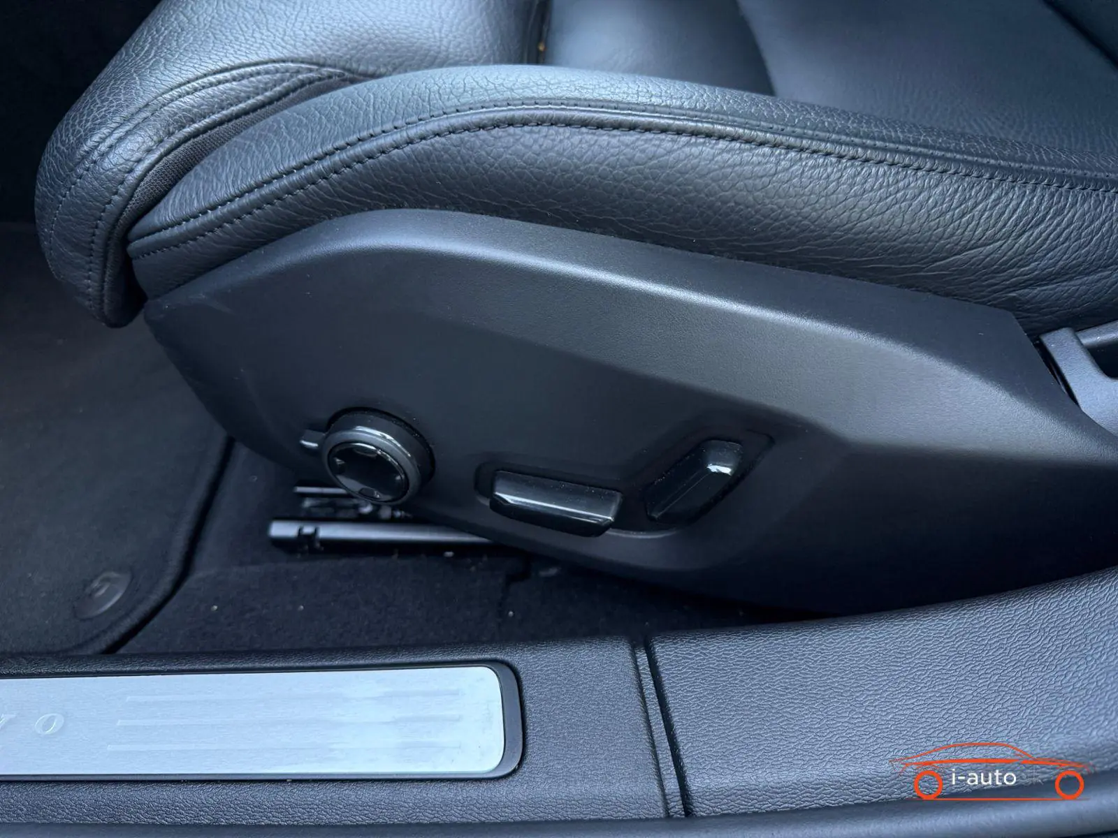 Volvo S60 2024 na predaj – fotografia 11
