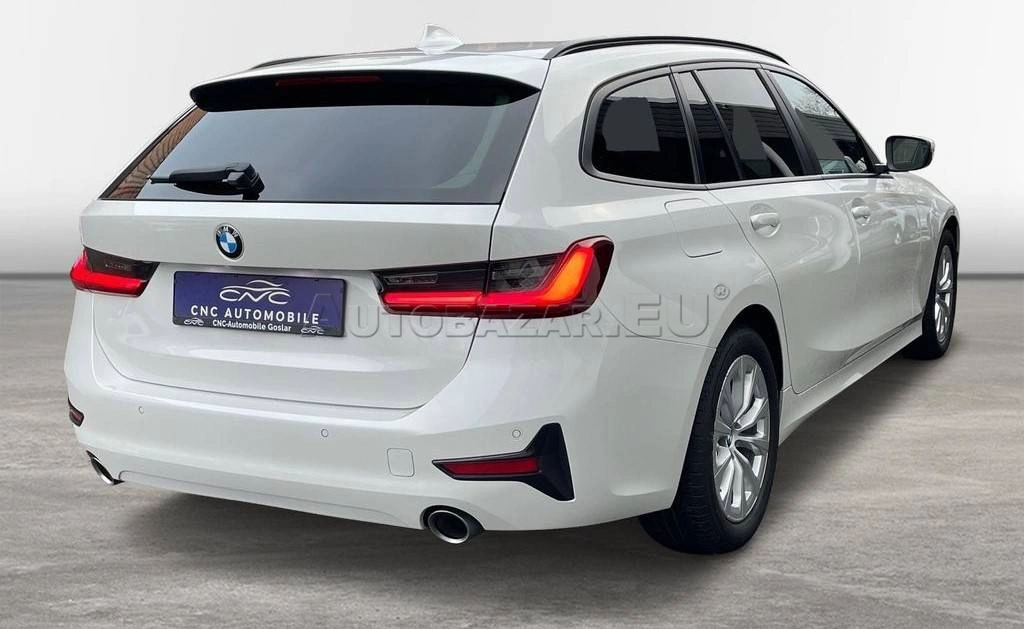 BMW Rad 3 Touring 320d mHEV  xDrive A/T