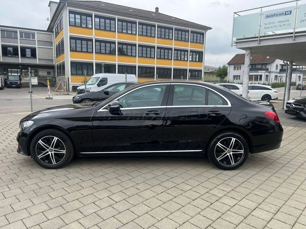 Mercedes-Benz C trieda Sedan 300 d 4MATIC A/T