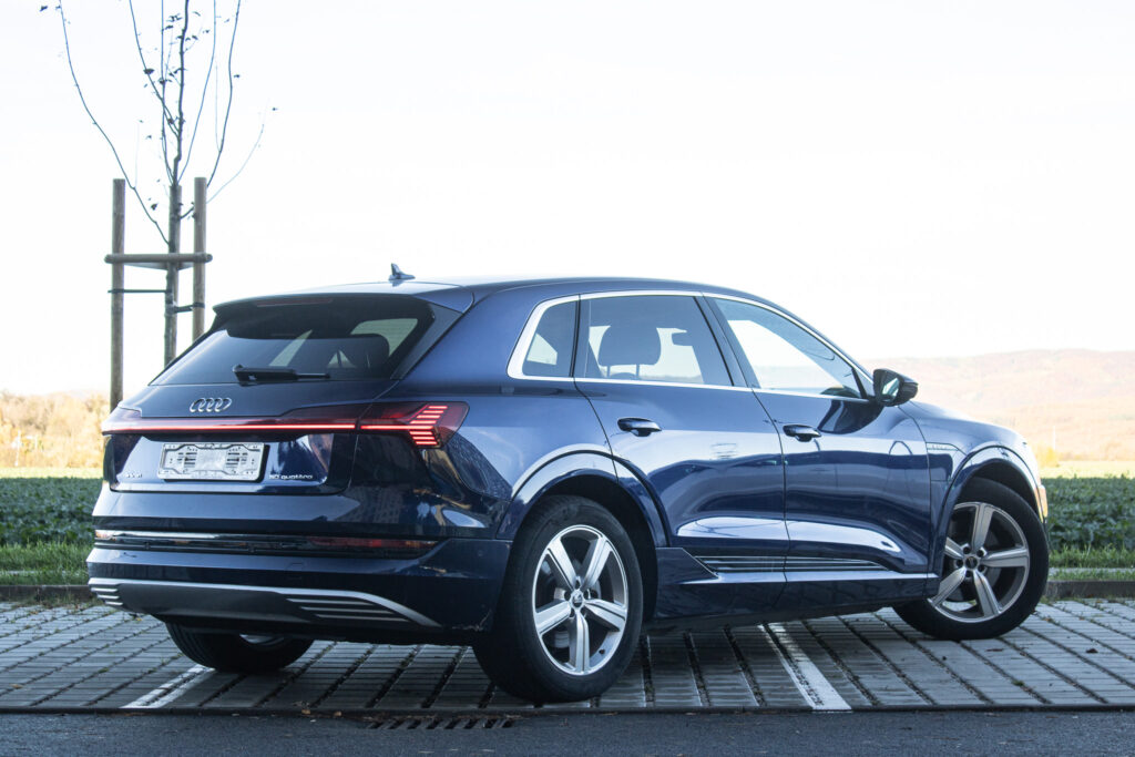 Audi e-tron