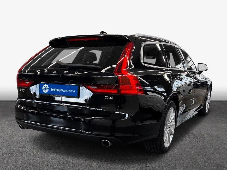 Volvo V90 D4 Momentum-Pro