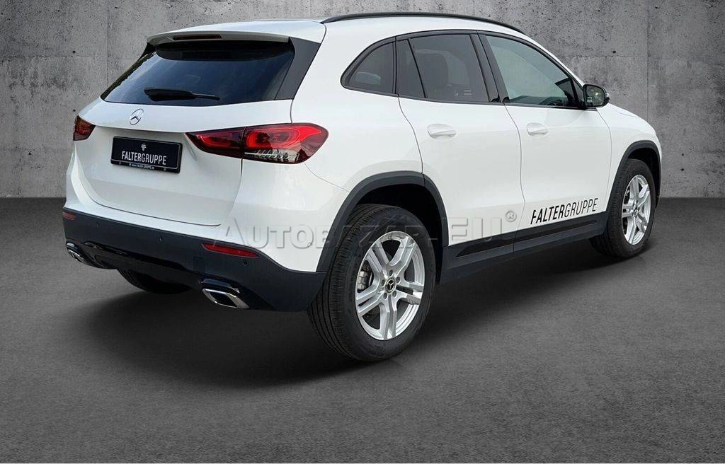 Mercedes-Benz GLA 200 d A/T