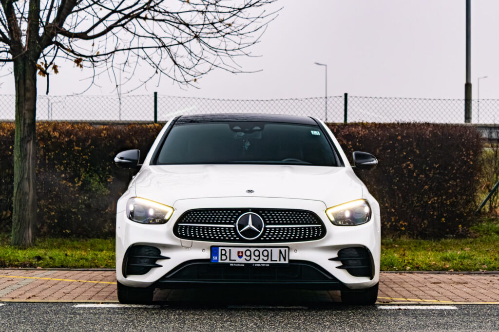 Mercedes-Benz E trieda