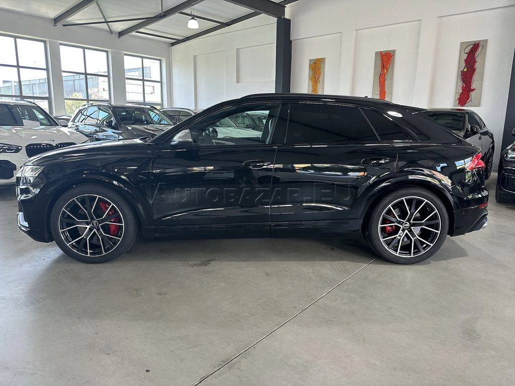 Audi Q8 SQ8 TFSI mHEV quattro tiptronic