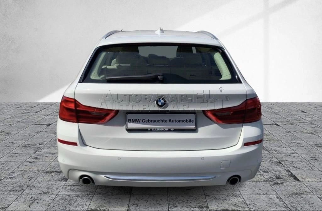 BMW rad 5 Touring 520d A/T Luxury Line