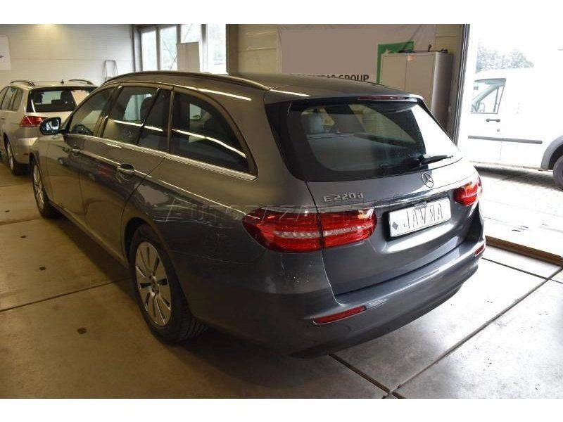 Mercedes-Benz E trieda Kombi 220 d A/T