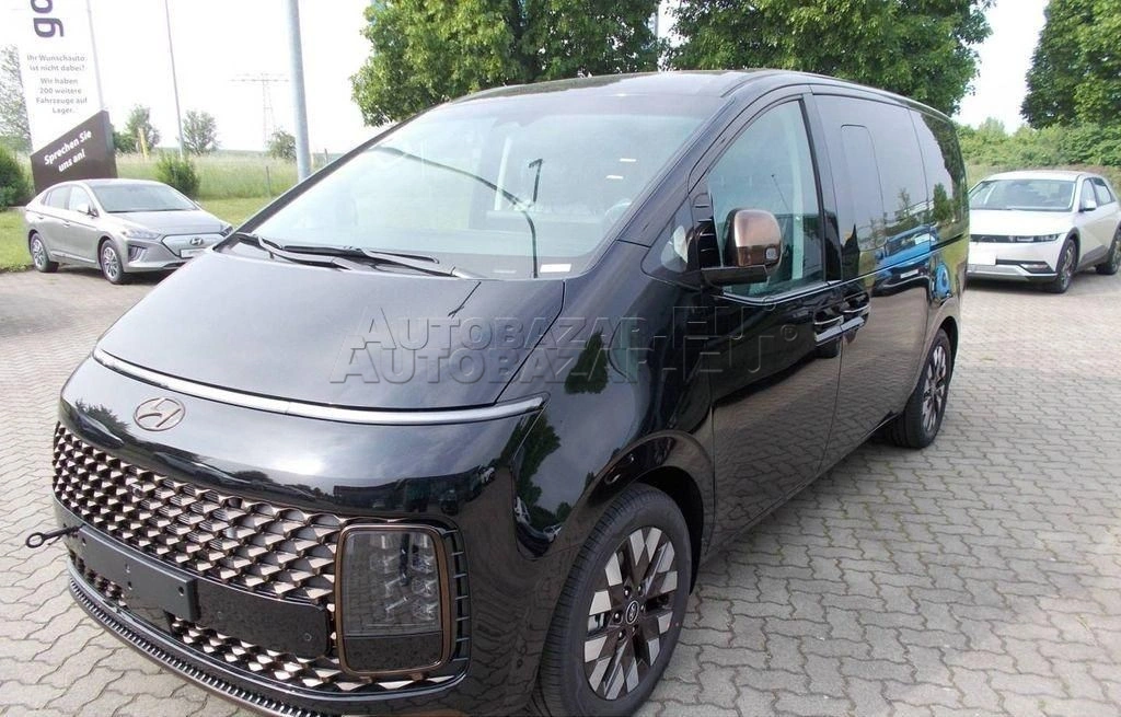 Hyundai Staria A/T