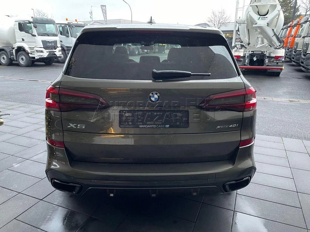 BMW X5 XDrive40i mHEV A/T