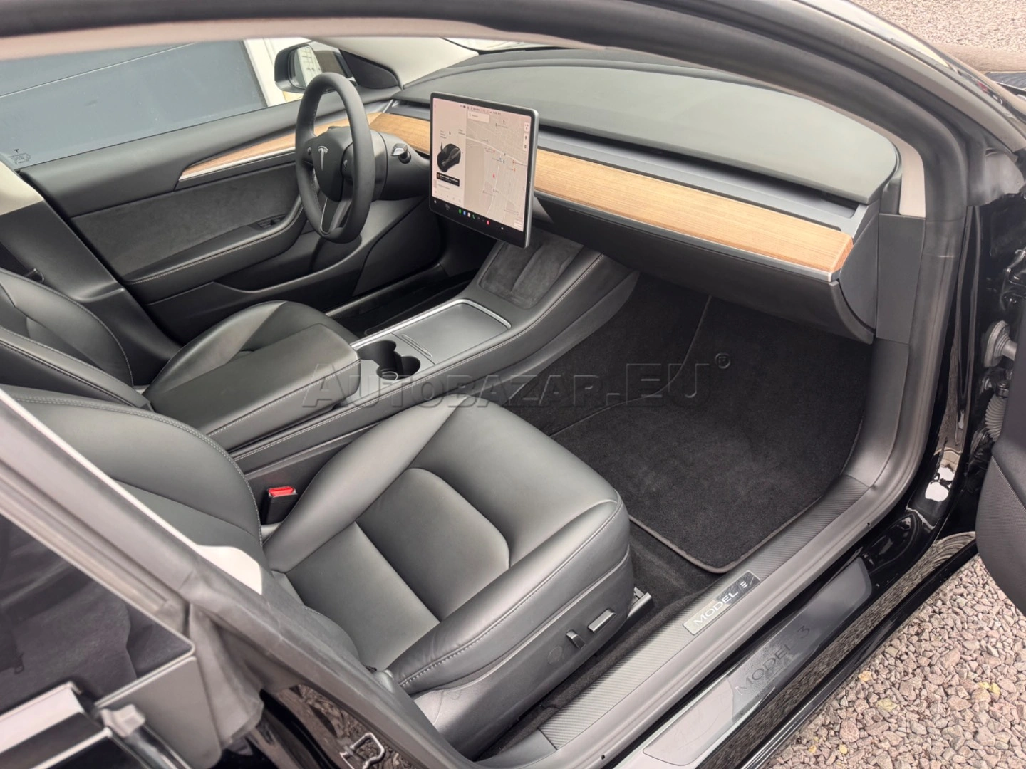 Tesla Model 3 2021 na predaj – fotografia 9