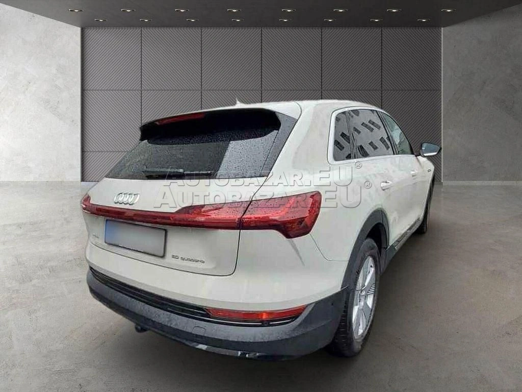 Audi e-tron 50 quattro