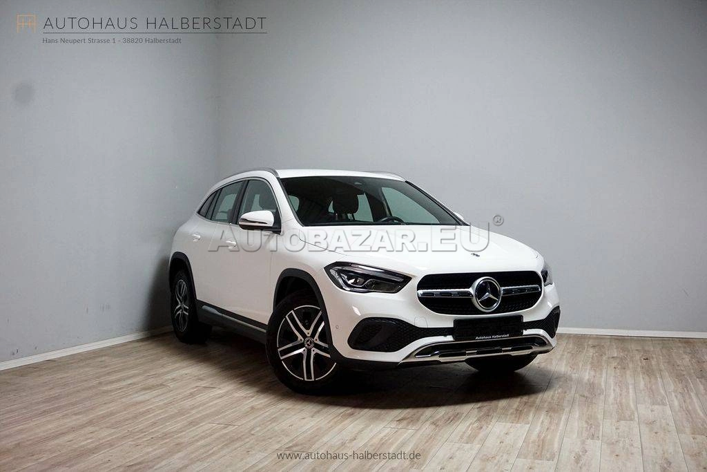 Mercedes-Benz GLA 200 d A/T