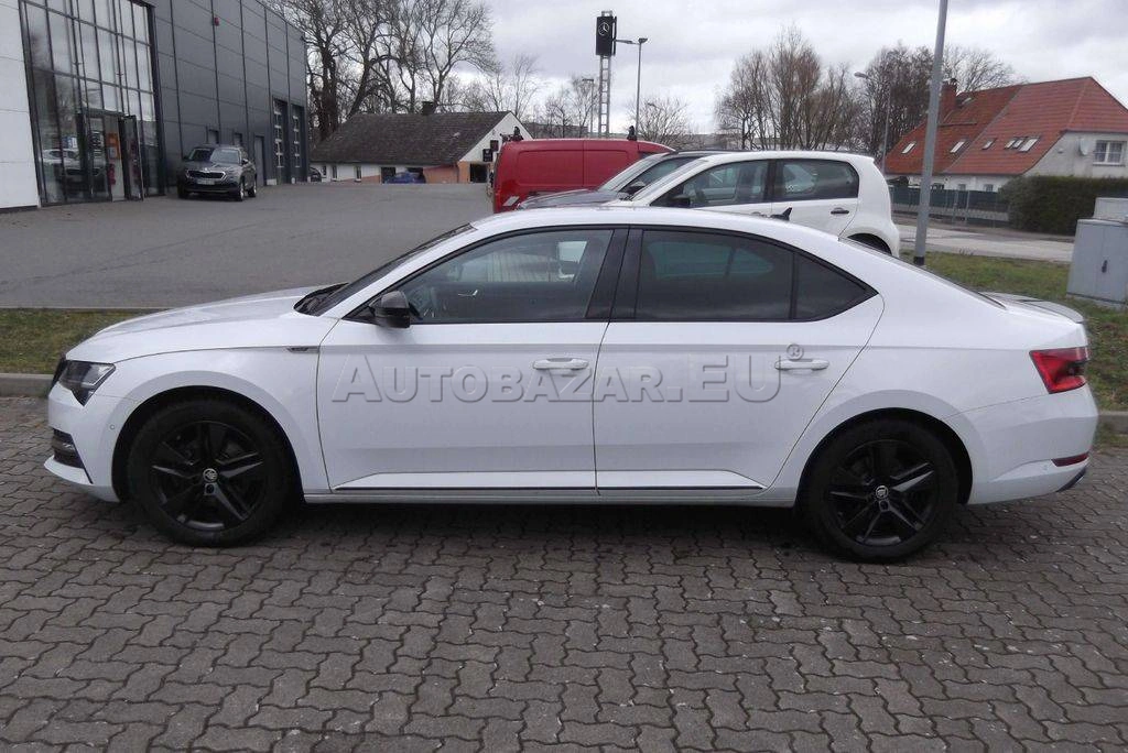 Škoda Superb 2.0 TDI SCR Sportline DSG