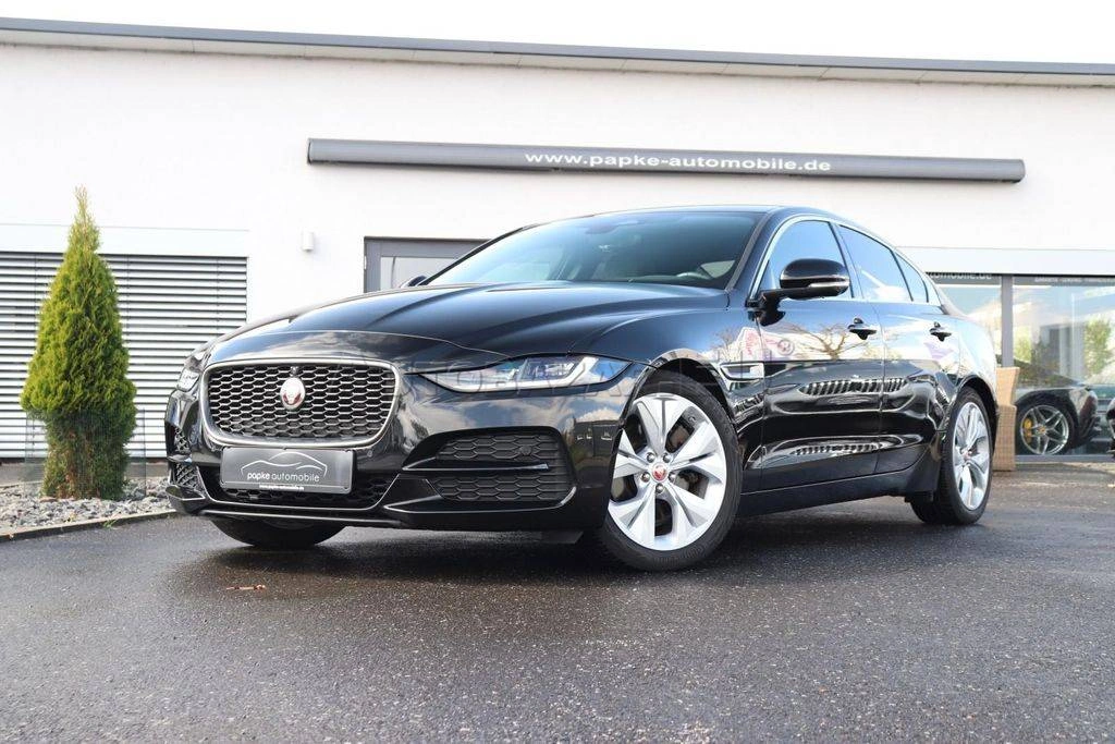 Jaguar XE 2.0D I4 D200 S A/T