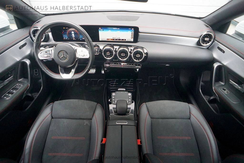 Mercedes-Benz CLA Kupé 220 d A/T