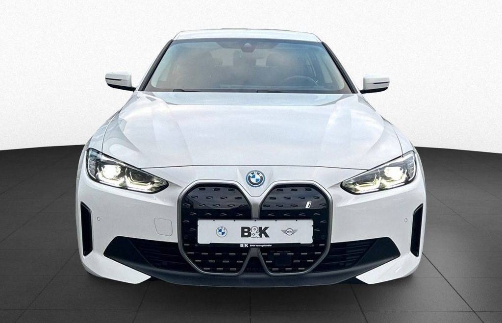 BMW i4 eDrive40