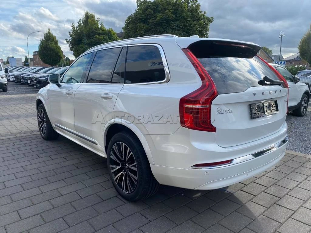 Volvo XC90 T8 Core Bright Recharge