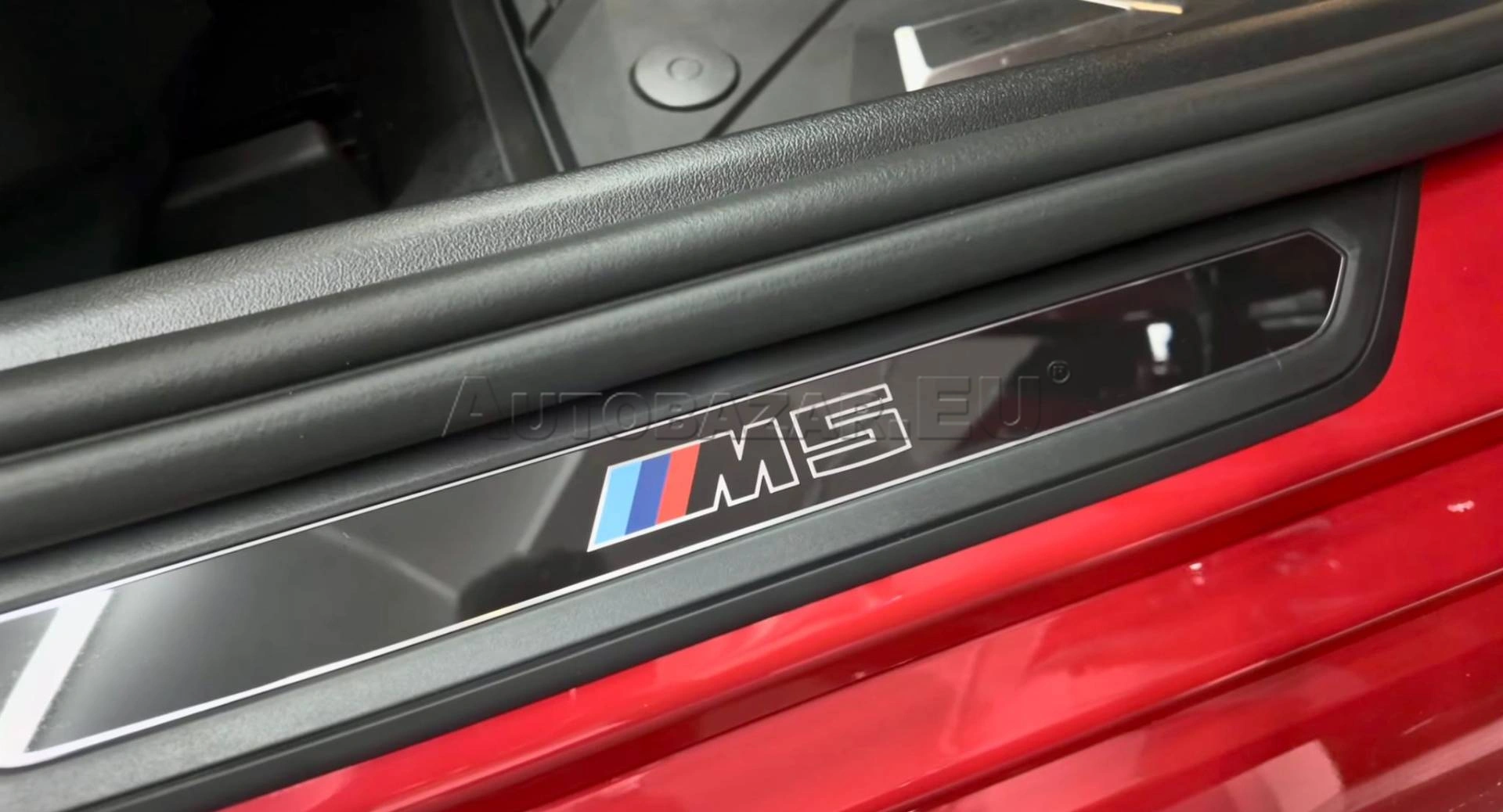 BMW M5 – Carbon – Keramické brzdy – Bowers & Wilkins – NETTO 114.500€