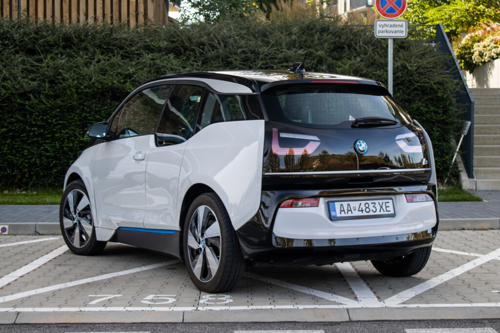 BMW i3