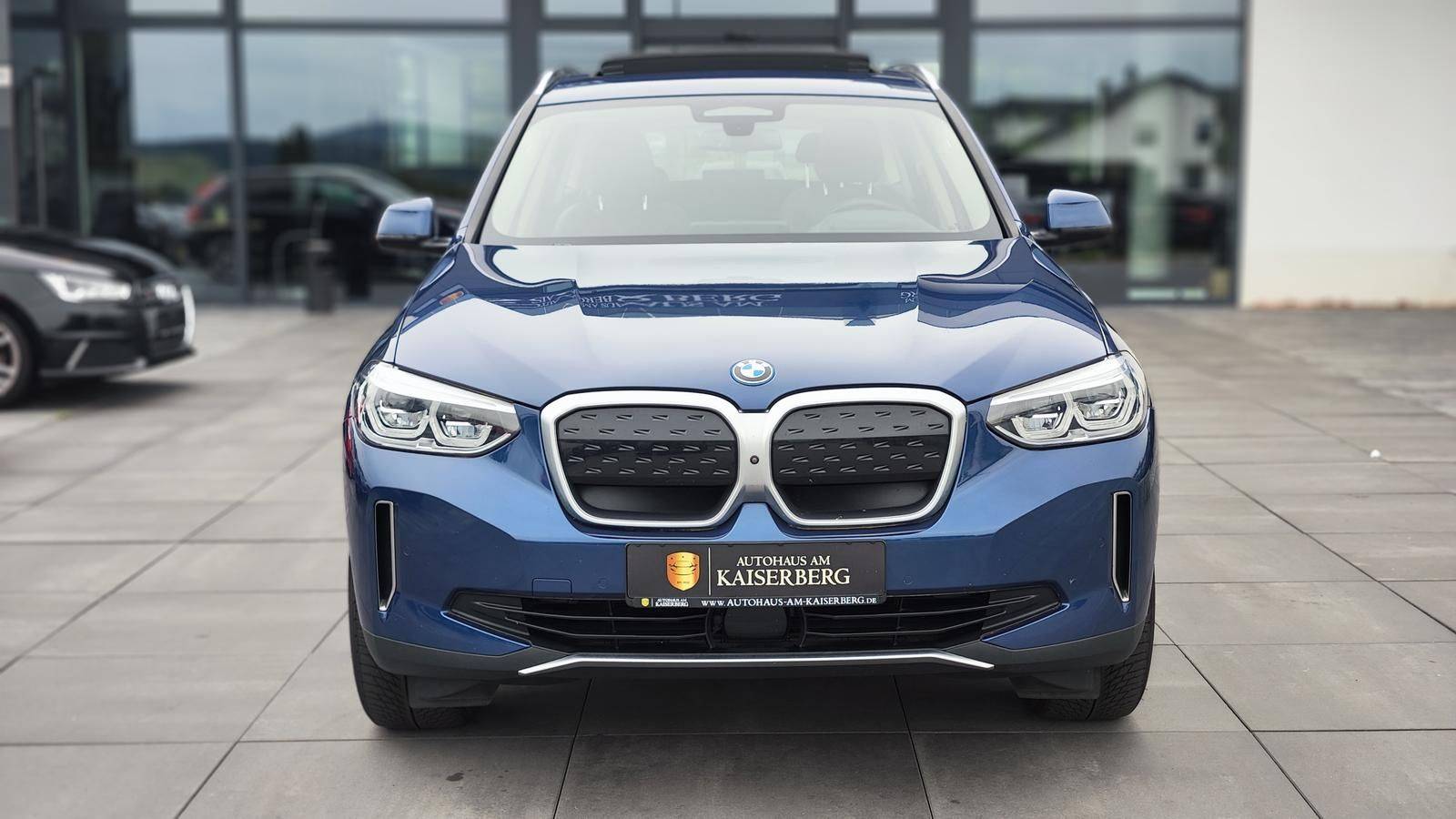 BMW iX3 A/T