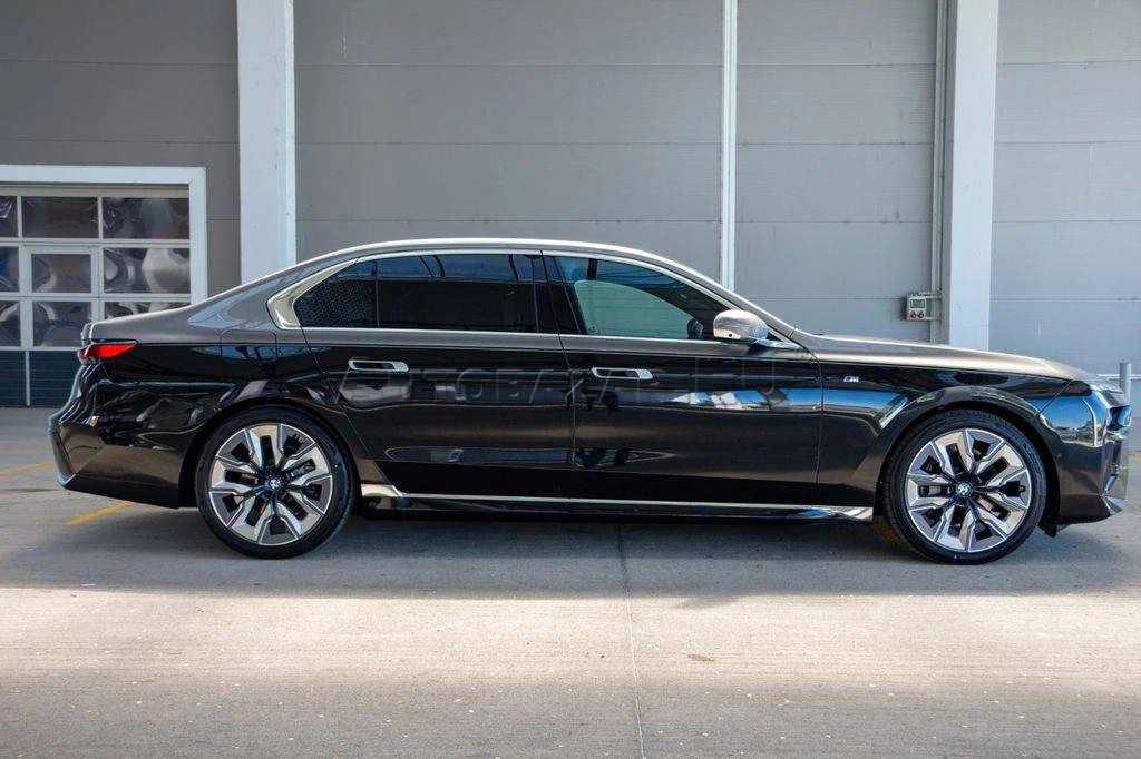 BMW Rad 7 740 d M-SPORT