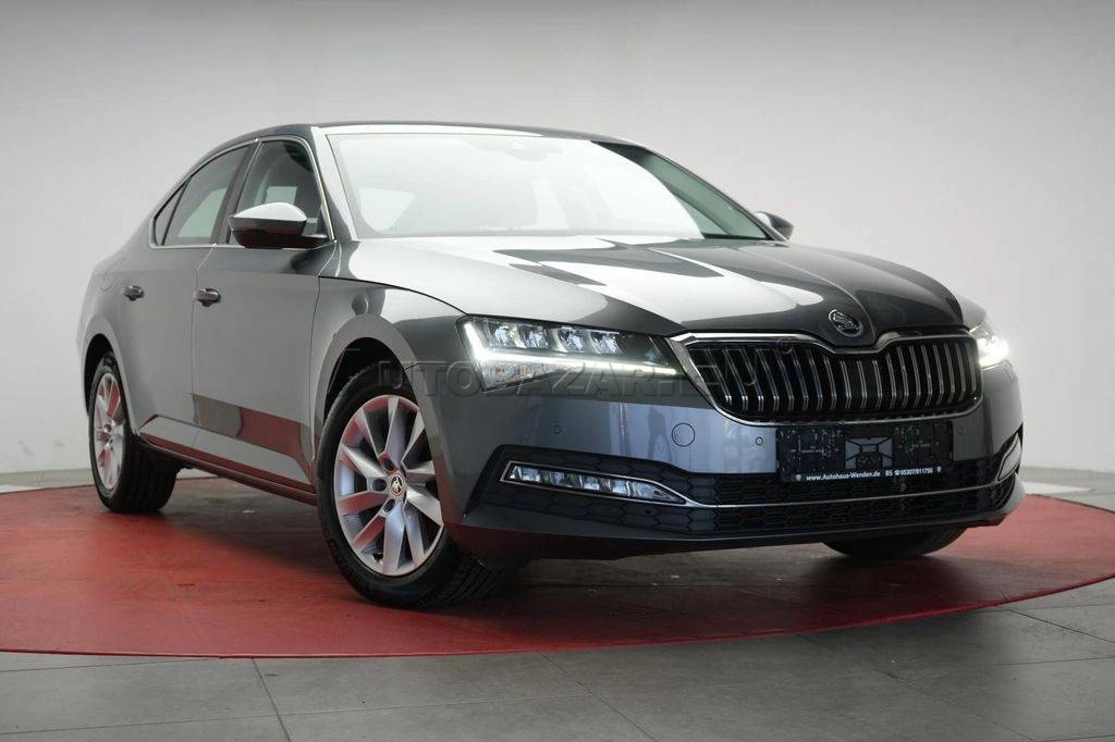 Škoda Superb 2.0 TDI SCR Style DSG