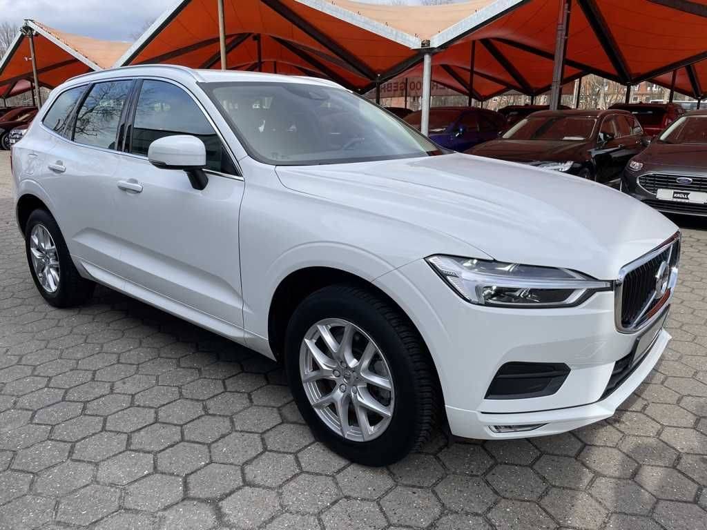 Volvo XC60 B4 Momentum Pro A/T