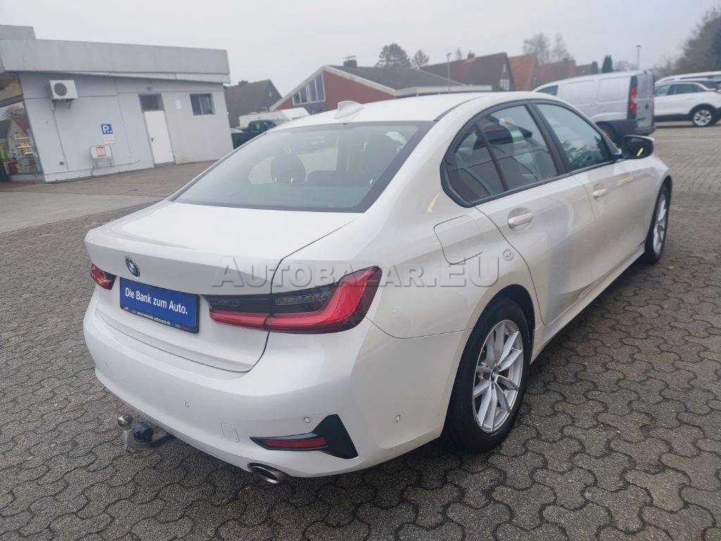 BMW Rad 3 320i xDrive A/T
