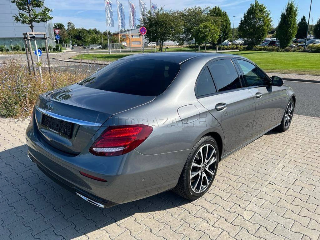 Mercedes-Benz E trieda Sedan 220 d A/T