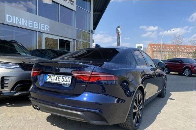 Jaguar XE 2.0D I4 D200 HSE AWD A/T