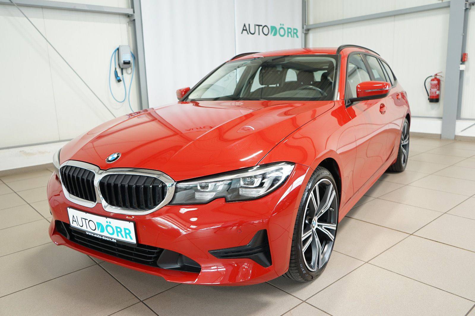 BMW Rad 3 Touring 320i  A/T