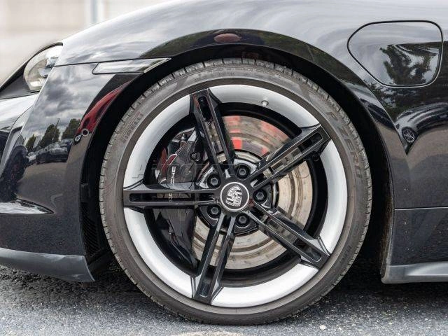 Porsche Taycan 4S