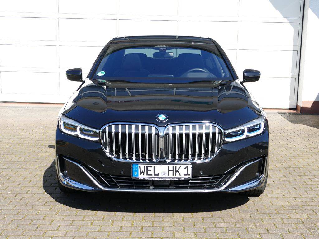 BMW Rad 7 750i xDrive A/T