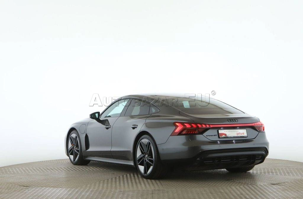 Audi E-tron GT quattro