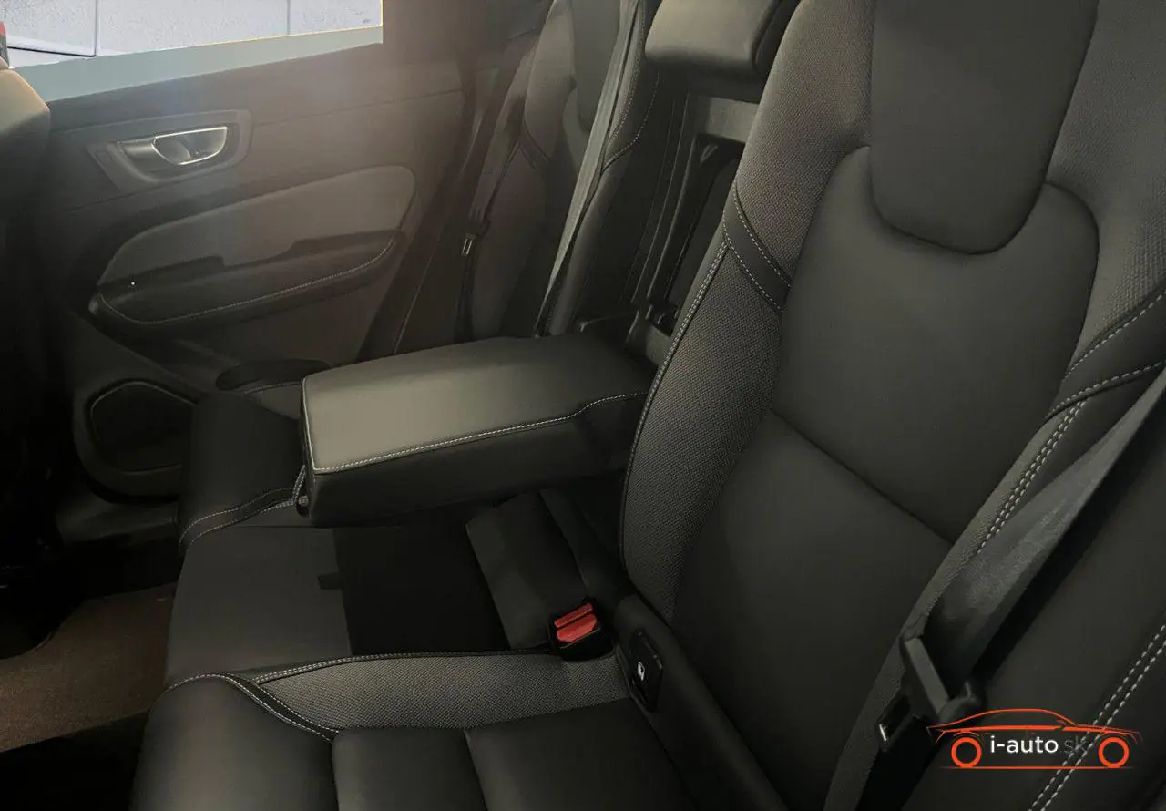 Volvo XC60 2023 na predaj – fotografia 6