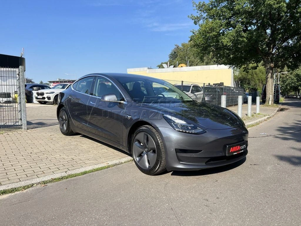 Tesla Model 3 Standard Range Plus 54kWh RWD