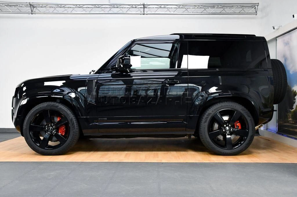 Land Rover Defender 90 3.0 I6 P400 MHEV X A/T AWD