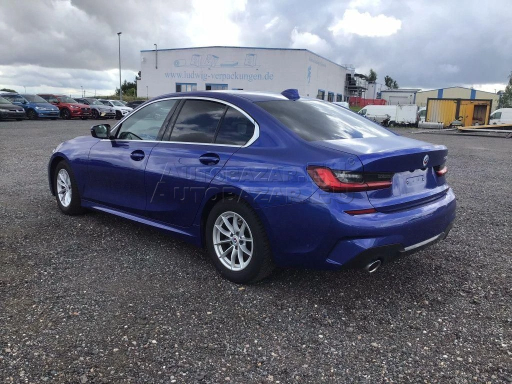 BMW rad 3 320i A/T