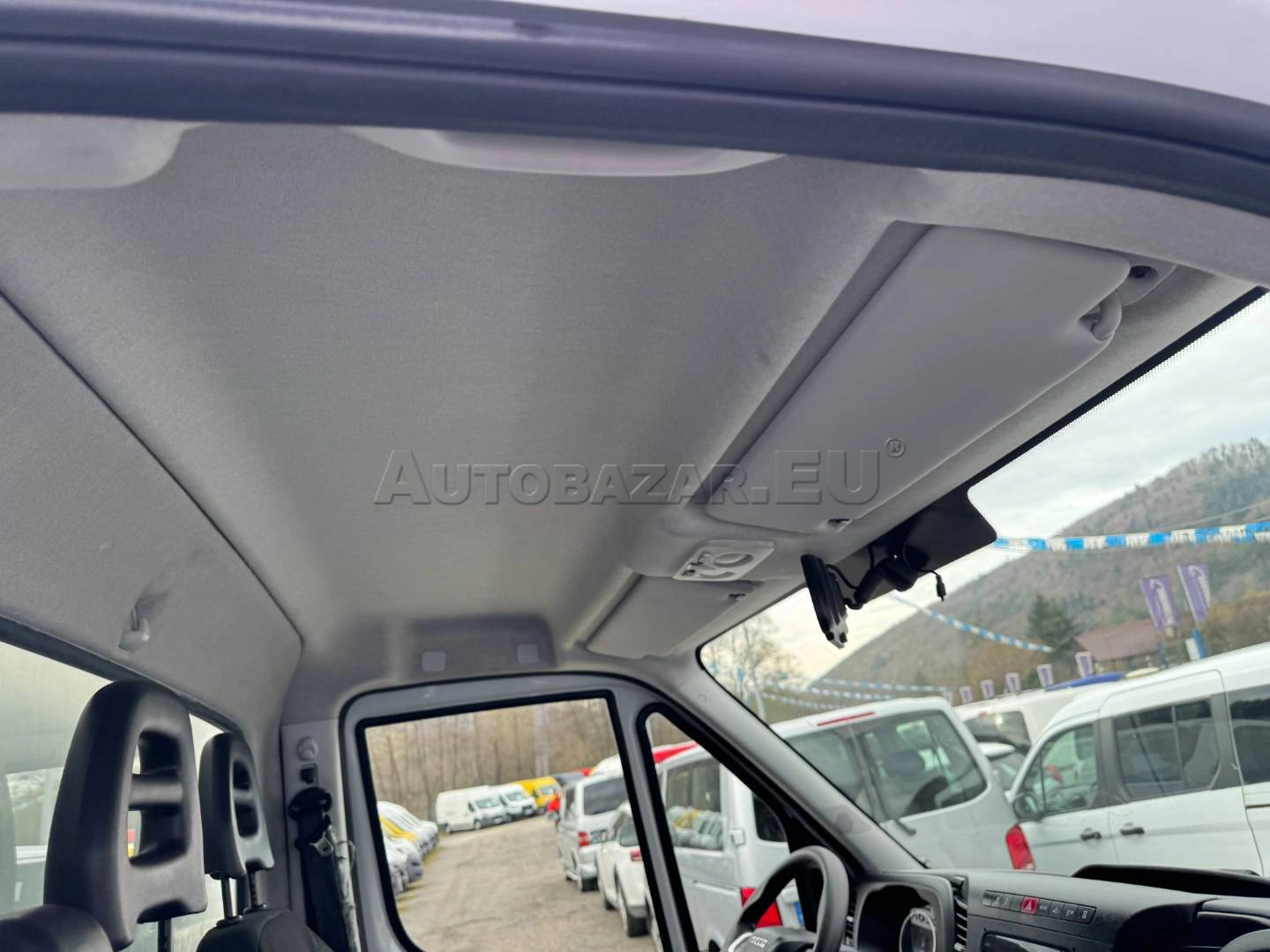 Iveco Daily 35S14V 2,3 D30V 3520mm H2 2022 na predaj – fotografia 27