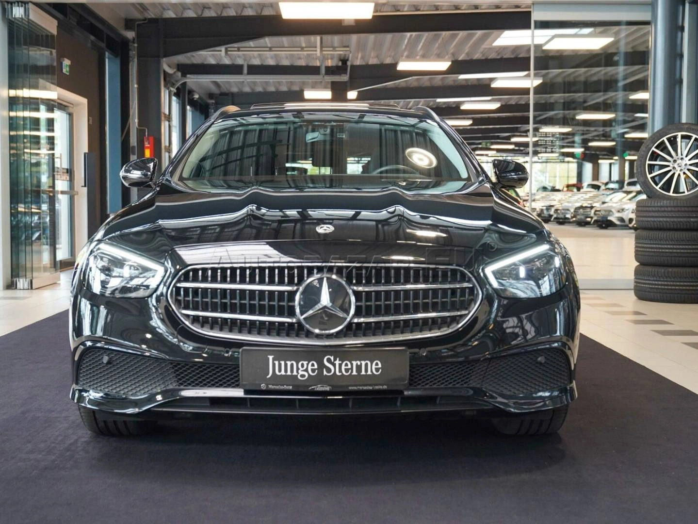 Mercedes-Benz E trieda Kombi 300 d mHEV 4MATIC A/T