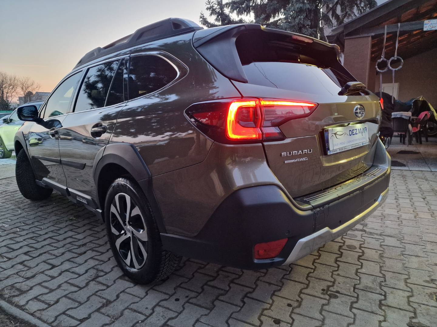 Subaru Outback 2.5i ES Style AWD Lineartronic