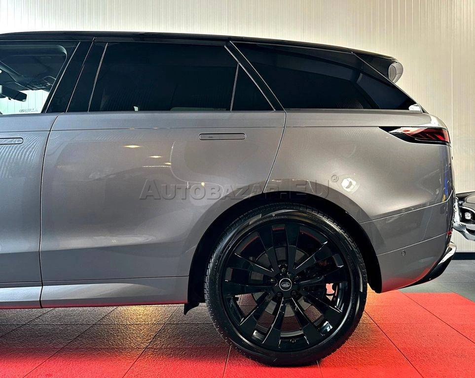 Land Rover Range Rover Sport 3.0 I6 D300 MHEV Dynamic HSE AWD A/T