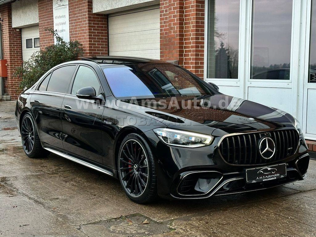 Mercedes-Benz S trieda Sedan 63 AMG