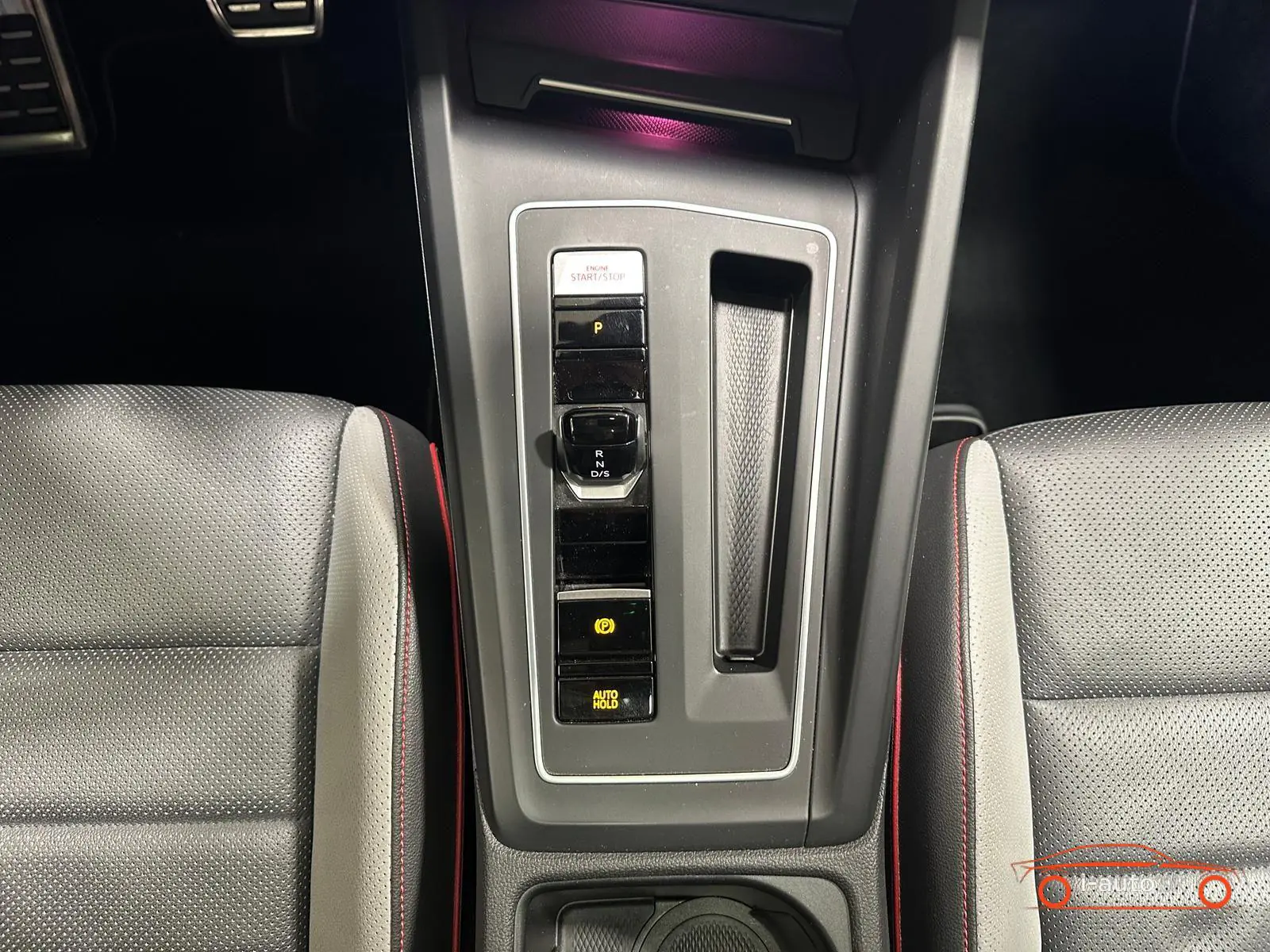 Volkswagen Golf 2021 na predaj – fotografia 23